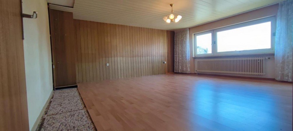OG Zimmer Nr.1 Zweifamilienhaus Gro�-Zimmern