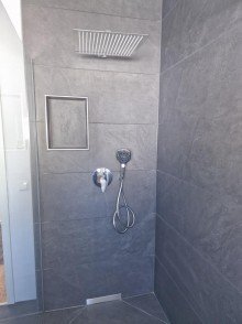 Dusche mit Rainshower Moderne Penthouse- Wohnung mit gro�er Dachterrasse und hochwertiger Ausstattung