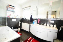 Badezimmer DHH in der Kernstadt von Gro�-Umstadt! Provisionsfrei