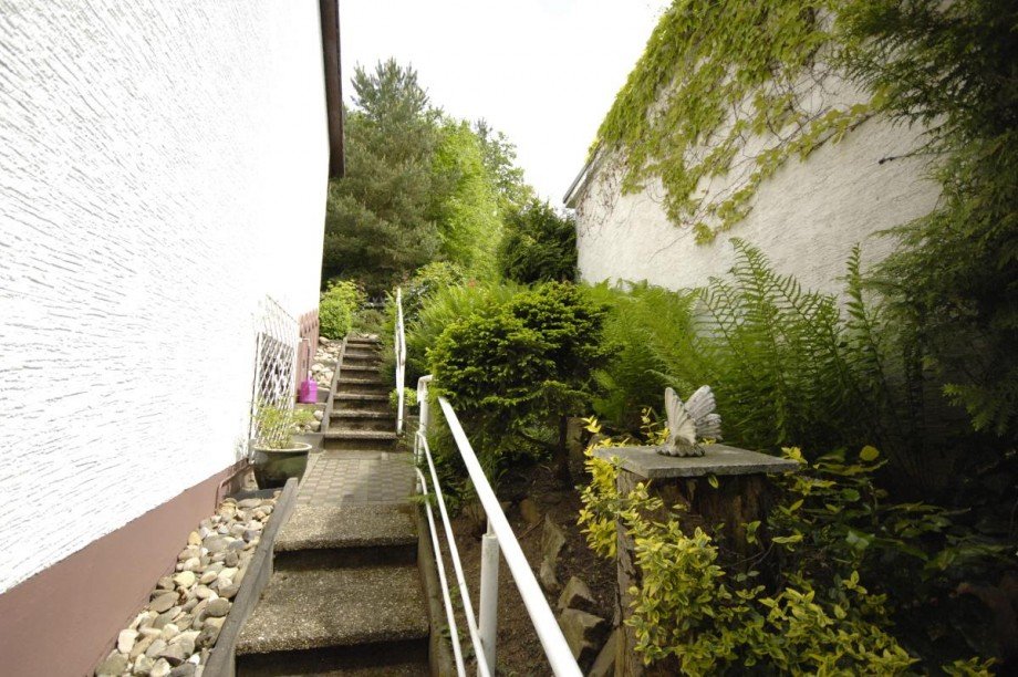 Treppenaufgang Vorgarten Einfamilienhaus Brombachtal