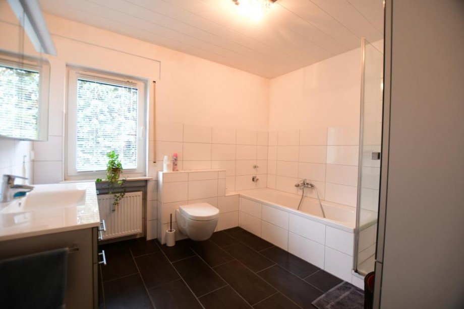 OG Badezimmer Mehrfamilienhaus Heusenstamm