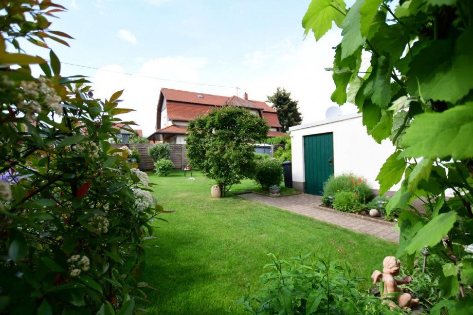 Garten Doppelhaush�lfte Frankfurt