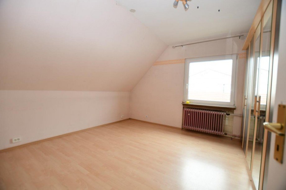 Schlafzimmer Nr.3 OG Einfamilienhaus M�rfelden-Walldorf
