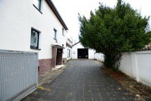 Hof Gepflegtes Zweifamilienhaus mit gro�em Garten