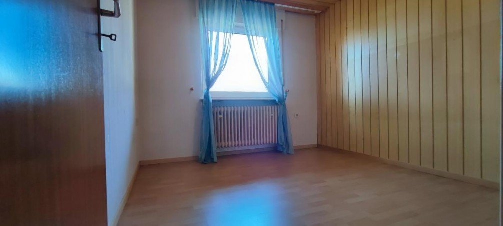 OG Zimmer Nr.2 Zweifamilienhaus Gro�-Zimmern