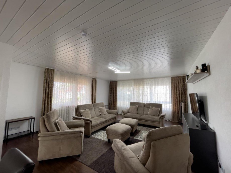 Wohnzimmer/Zugang Terrasse Einfamilienhaus Otzberg