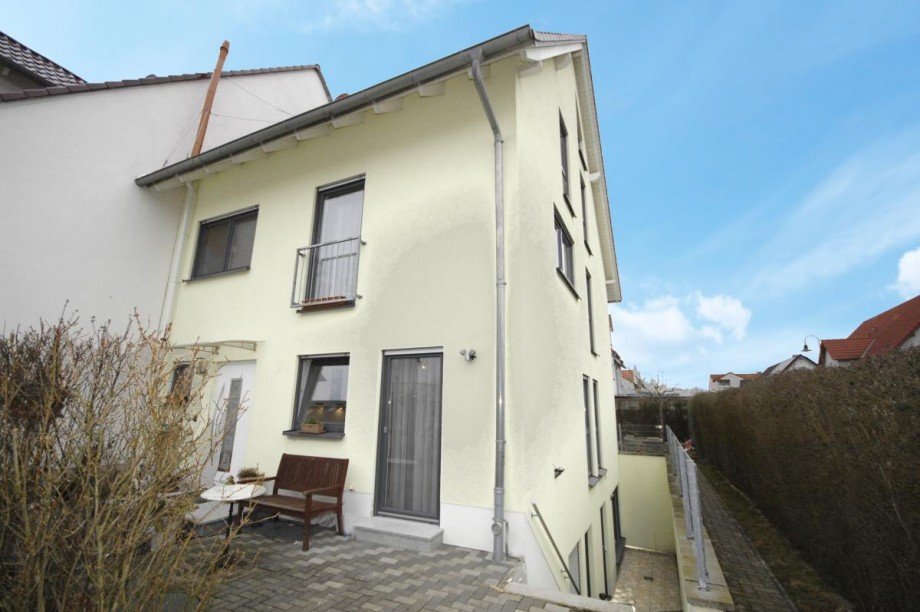 Hausansicht Reiheneckhaus Griesheim