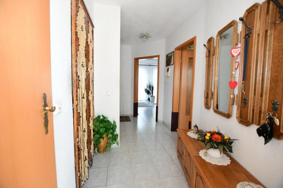Eingangsbereich Zweifamilienhaus H�chst/Hassenroth