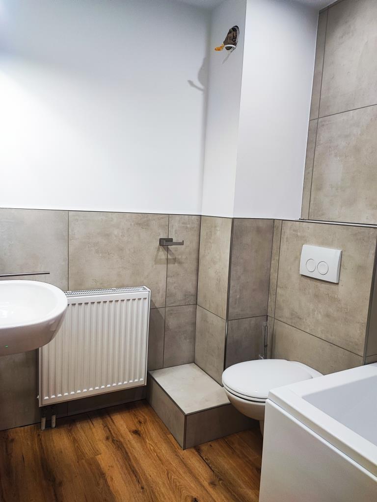Badezimmer Dachgeschosswohnung Reichelsheim