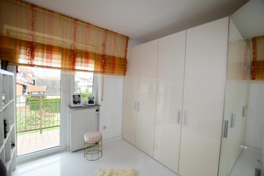 Zimmer 1.OG Doppelhaush�lfte Gro�-Umstadt