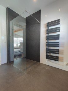 begehbare Dusche Moderne Penthouse- Wohnung mit gro�er Dachterrasse und hochwertiger Ausstattung