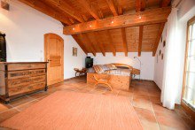 Schlafzimmer Exklusives Anwesen mit einzigartigem Fernblick u. ELW *provisionsfrei* direkt vom Eigent�mer.