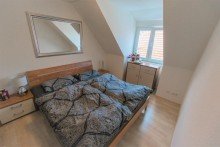Schlafzimmer Moderne 2-Zimmerwohnung mit Dachloggia im Zentrum von Gro�-Umstadt