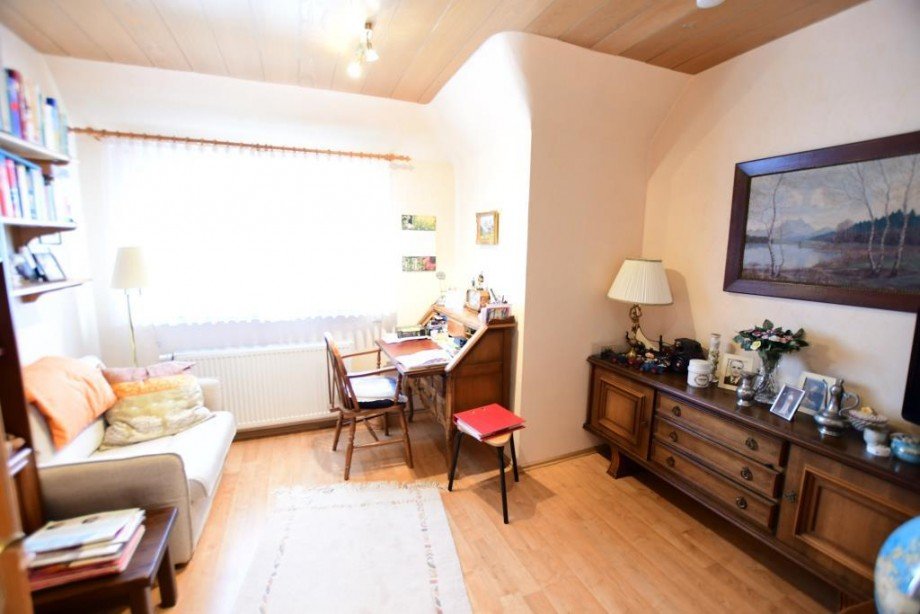 2. Schlafzimmer oder B�ro Doppelhaush�lfte Frankfurt