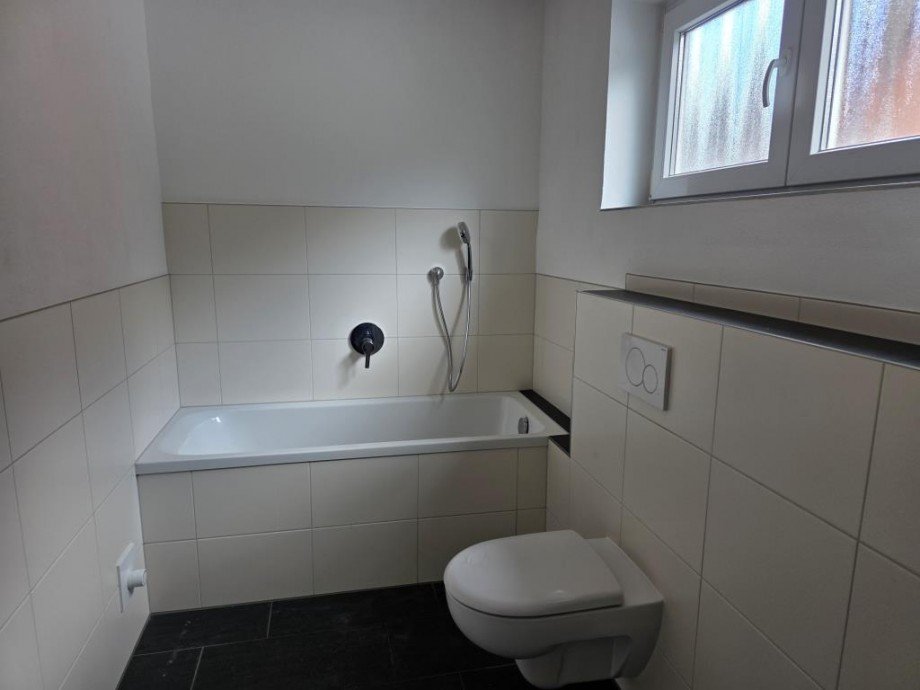 Badezimmer 1. Wohnung Schaafheim