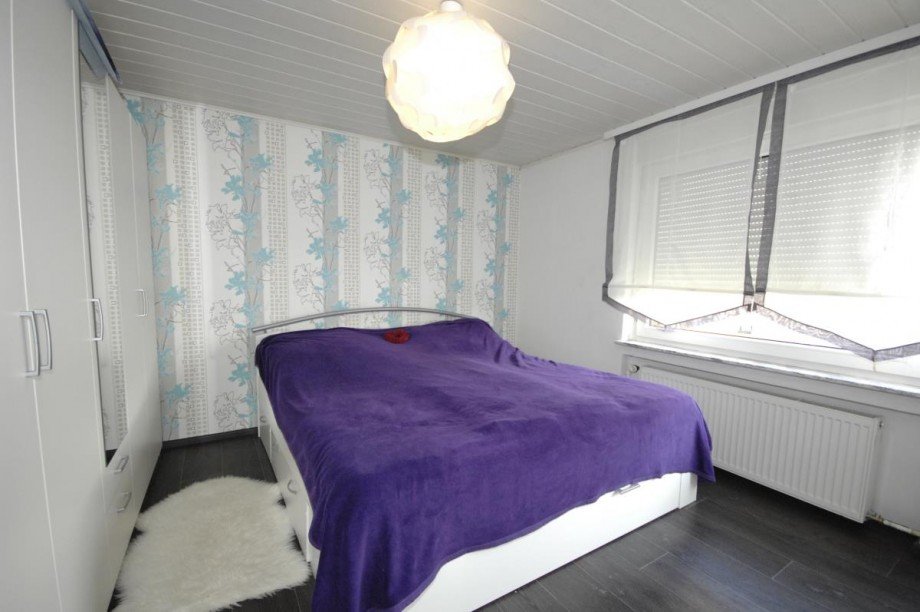 Schlafzimmer EG Zweifamilienhaus L�tzelbach