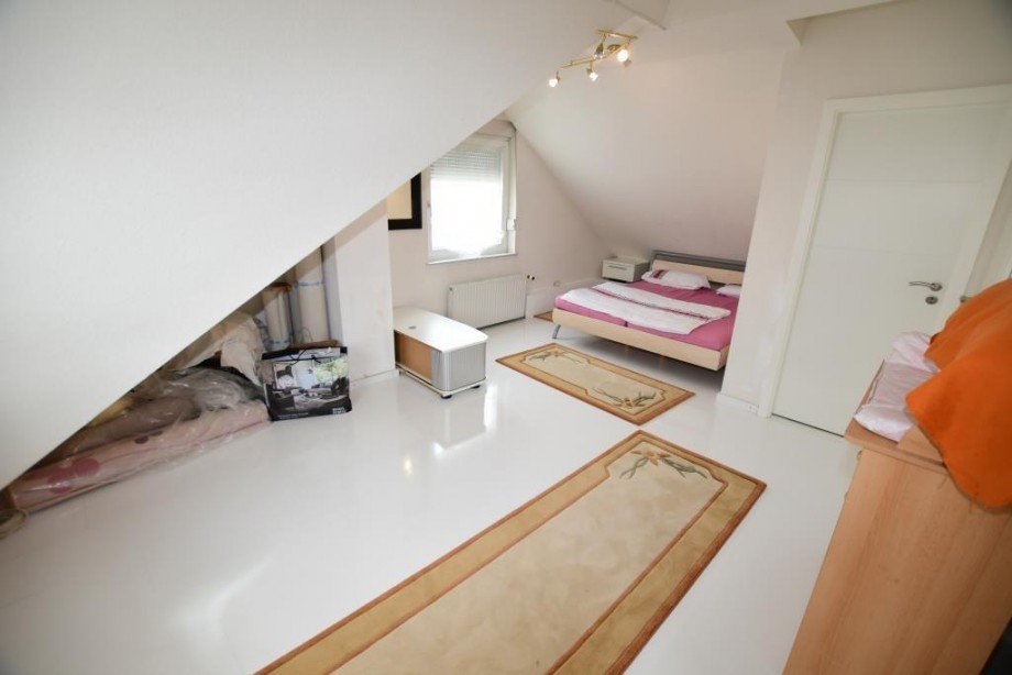 Dachgeschoss Doppelhaush�lfte Gro�-Umstadt