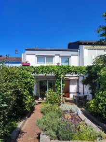 Gartenansicht Gepflegtes Reihenmittelhaus vor den Toren Darmstadts