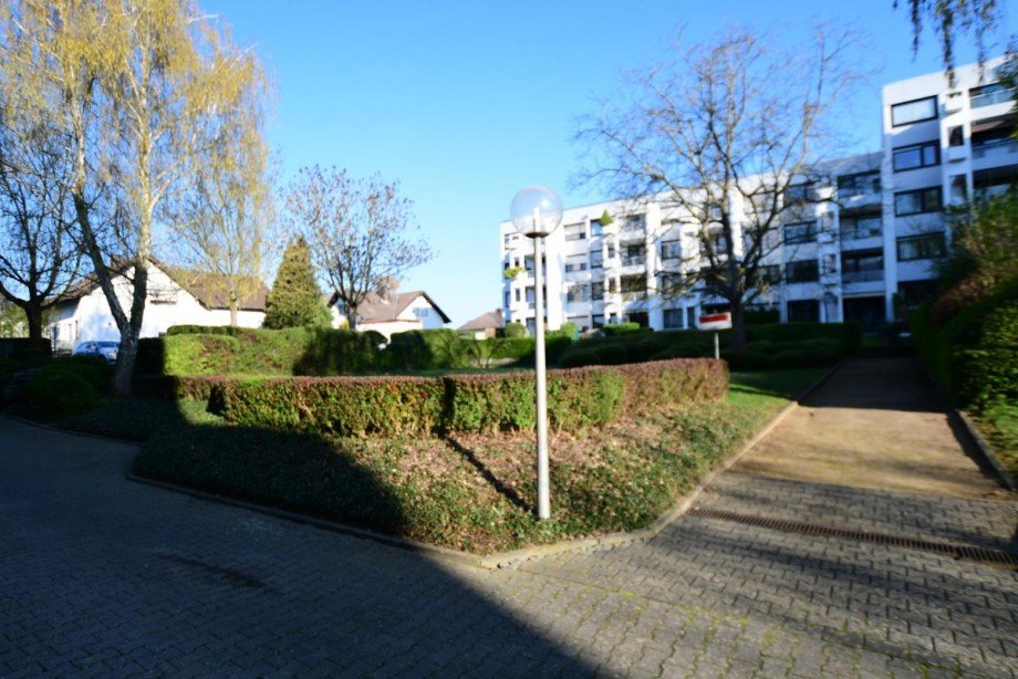 Hof/Gartenanlage Etagenwohnung Reinheim