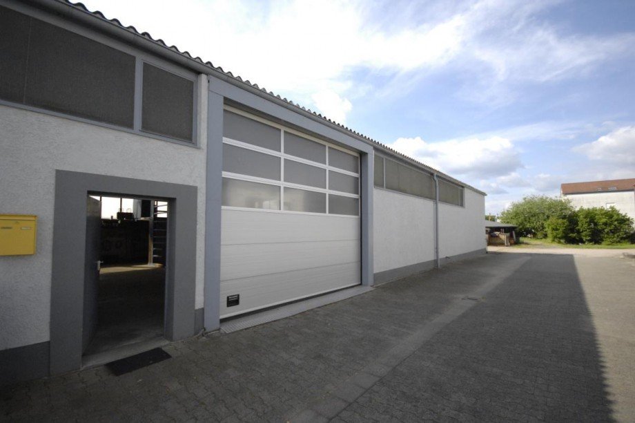 Seitenansicht Halle Ro�dorf