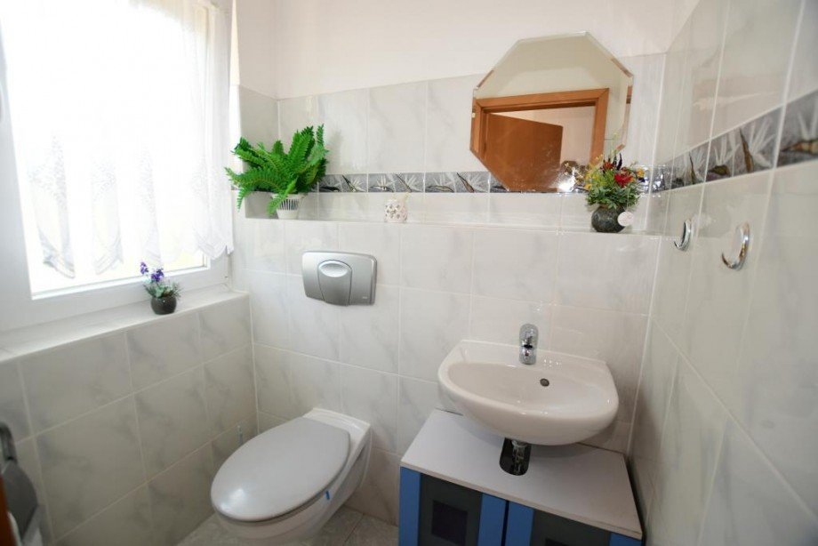 G�ste-WC Zweifamilienhaus H�chst/Hassenroth