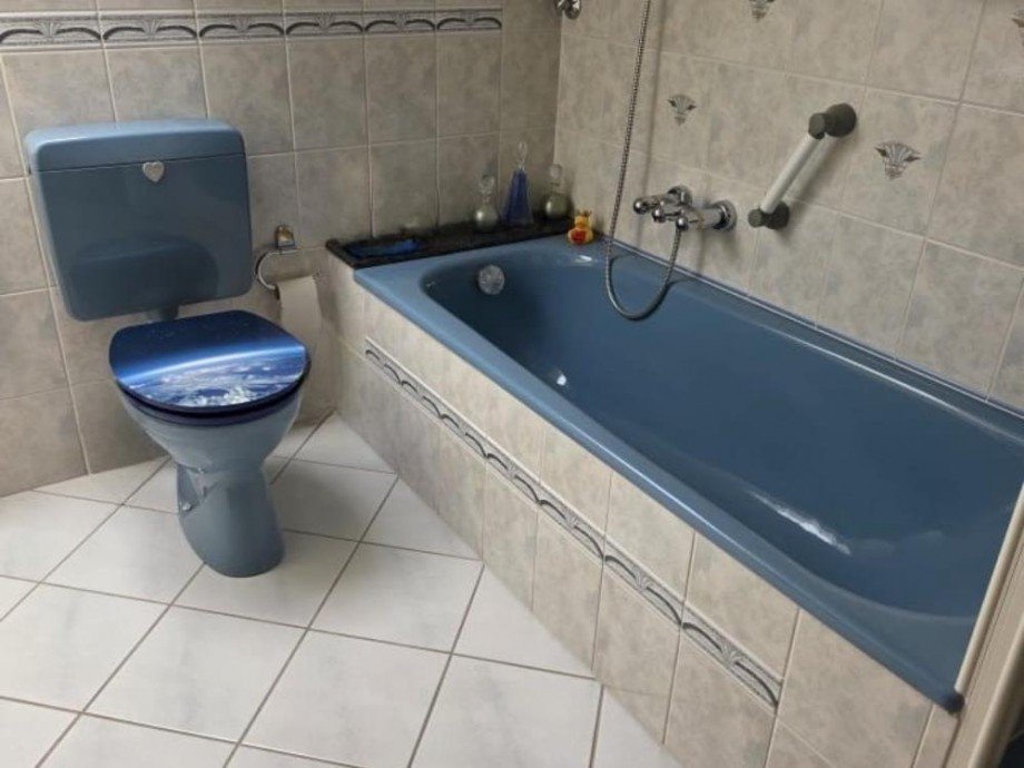 Badezimmer Dachgeschosswohnung Alsbach-H�hnlein