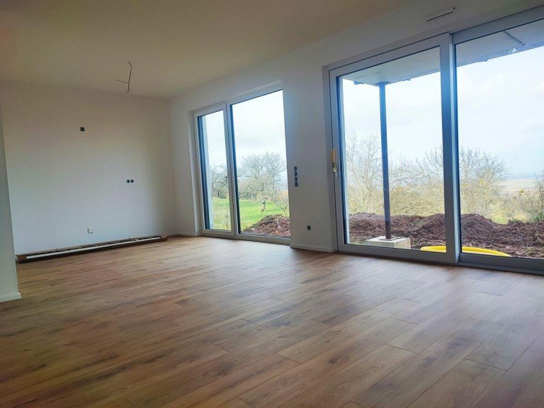 Wohn-Essbereich Otzberg Terrassenwohnung Barrierefreie 2-Zimmerwohnung mit Terrasse und Gartenanteil