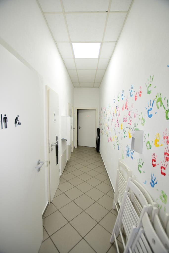 Flur zu den Toiletten Einzelhandel Gro�-Umstadt