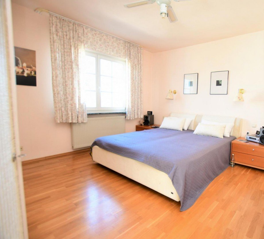 Schlafzimmer Einfamilienhaus Alsbach-H�hnlein