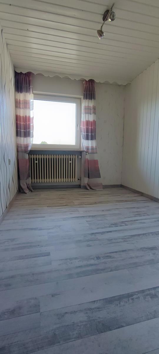 OG Zimmer Nr.3 Zweifamilienhaus Gro�-Zimmern