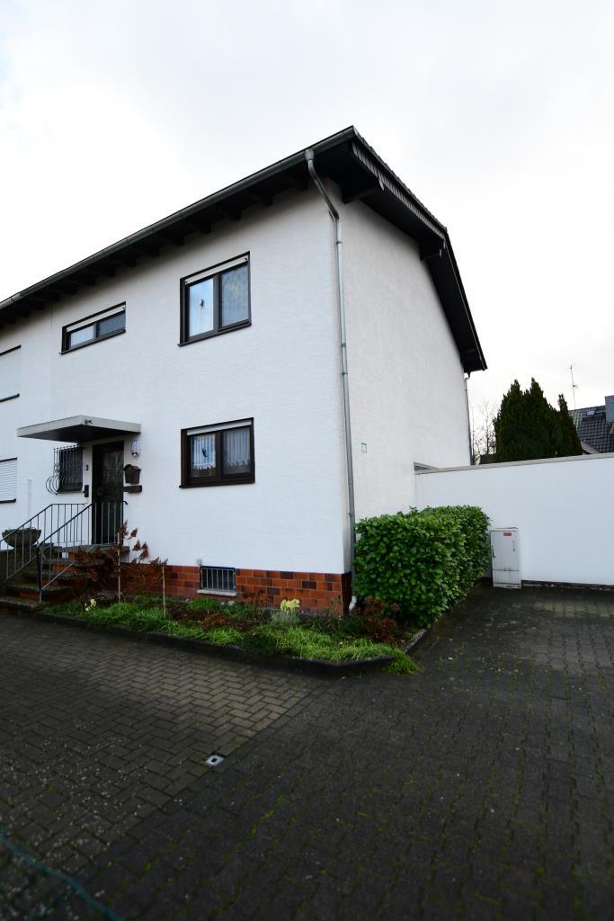 Au�enansicht Ober-Ramstadt Reiheneckhaus Gem�tliches Reihenendhaus mit eigener Garage