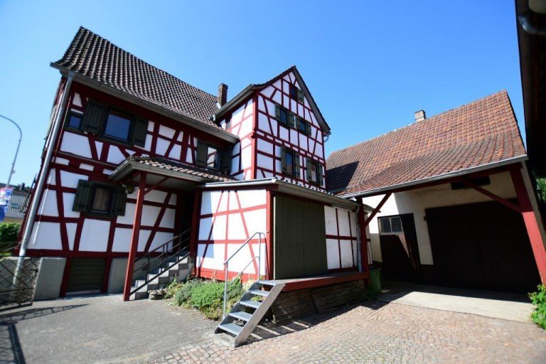 Hofansicht H�chst Zweifamilienhaus Charmantes Fachwerkhaus