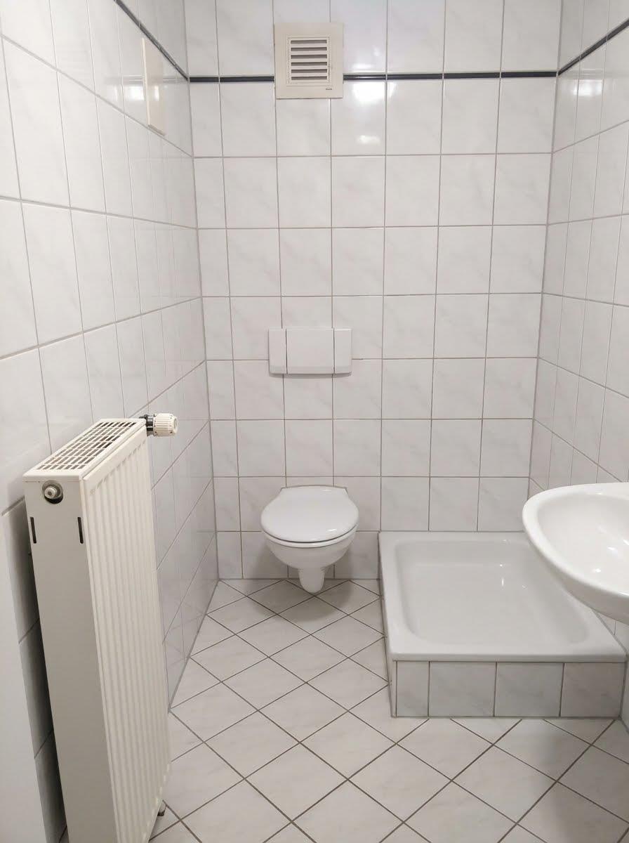 Duschbad DG KI Etagenwohnung Reinheim