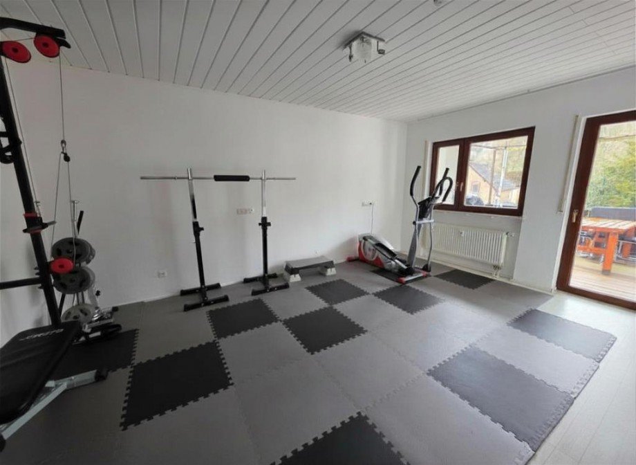 Kinderzimmer mit Balkon Etagenwohnung Otzberg