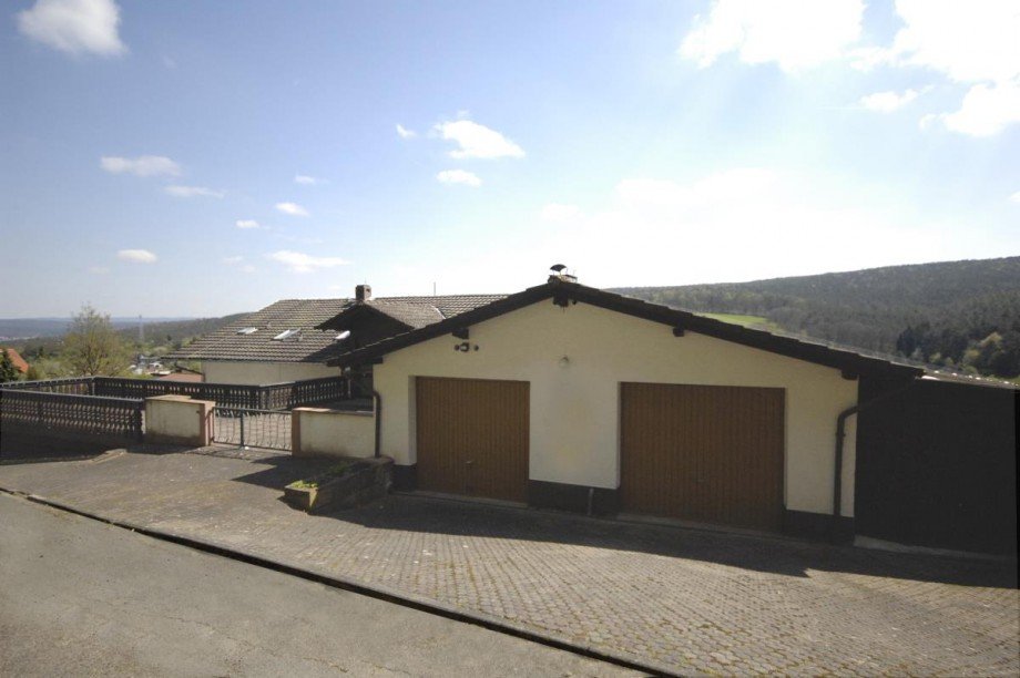Au�enbereich DG Mehrfamilienhaus L�tzelbach-Seckmauern