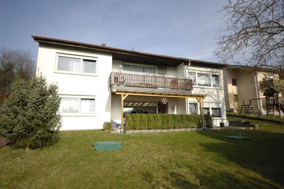 Hausansicht vorne Zweifamilienhaus L�tzelbach