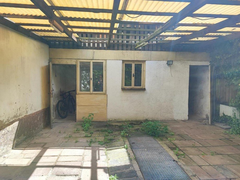 Nebengeb�ude mit �berdachung Einfamilienhaus Babenhausen
