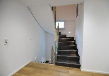 Treppenaufgang DG Provisionsfrei f�r die K�ufer - Stilvolles wohnen vor den Toren Darmstadt�s