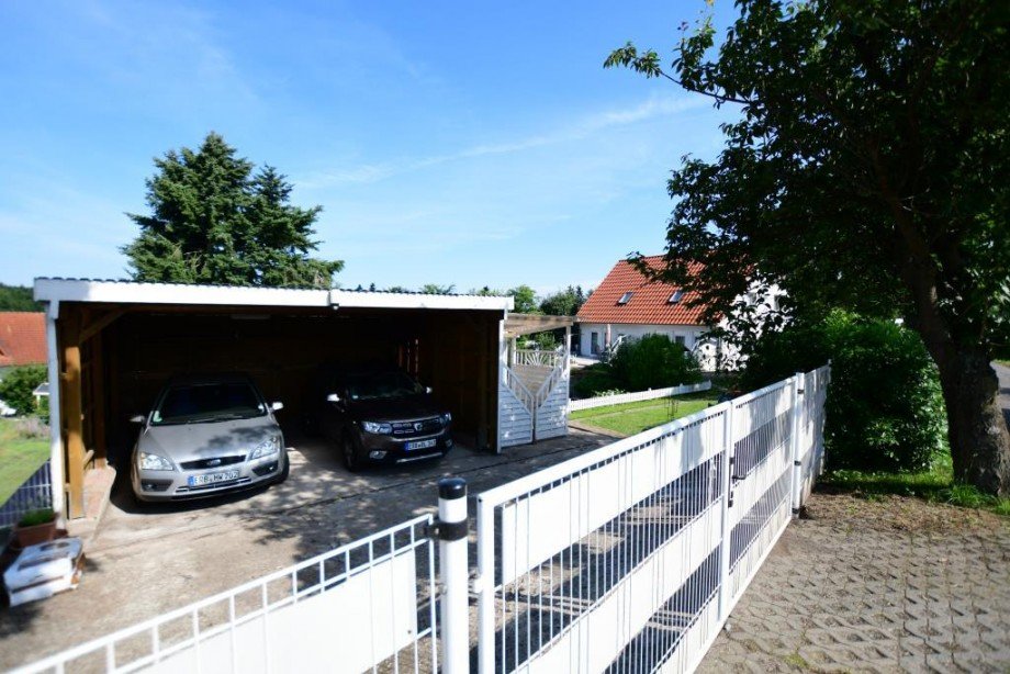 Carport Zweifamilienhaus H�chst/Hassenroth
