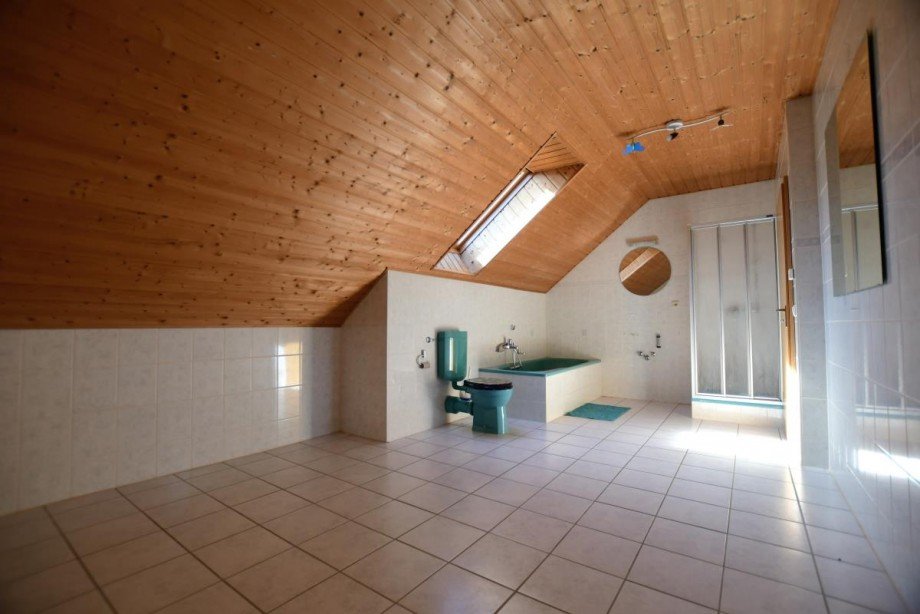 Badezimmer DG Einfamilienhaus Otzberg