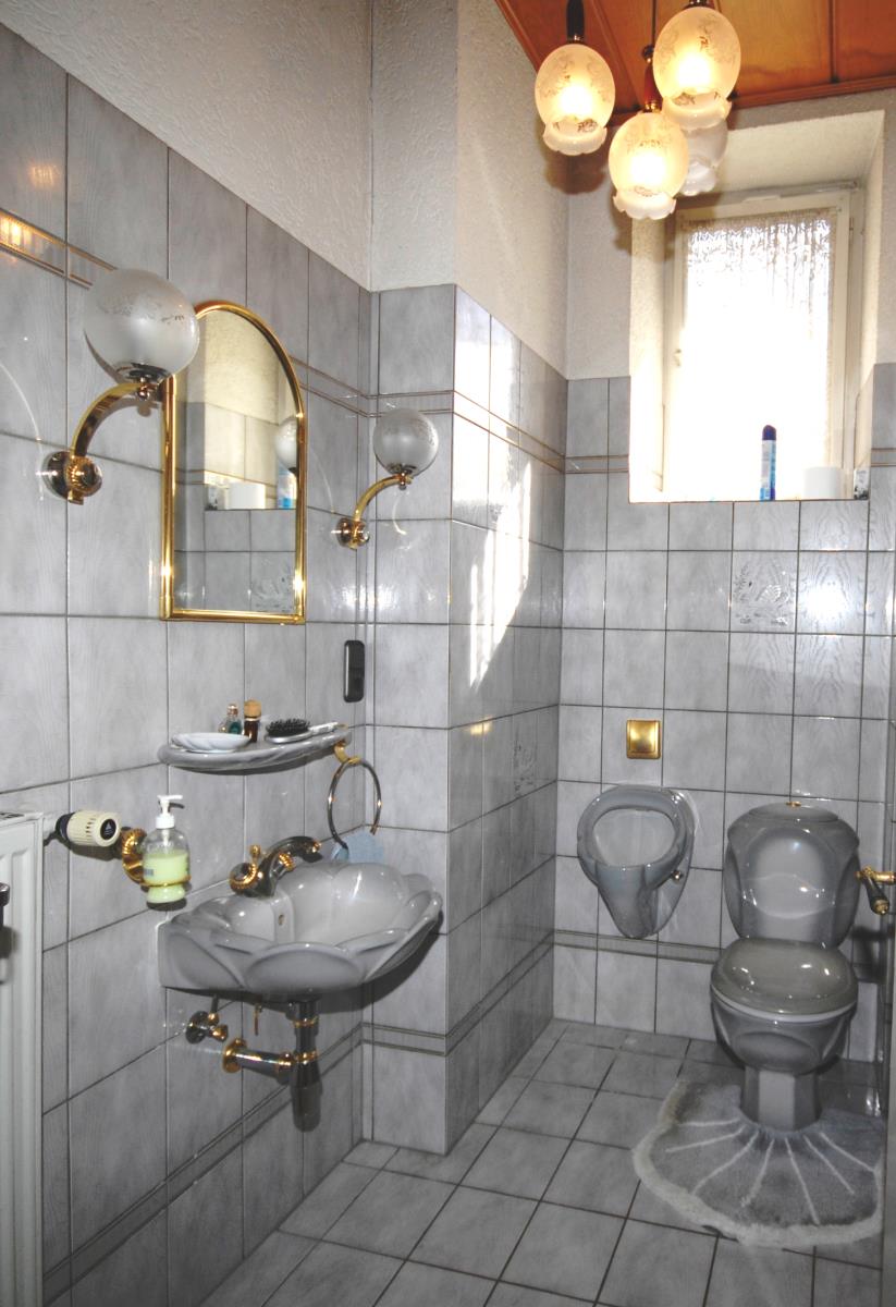 G�ste WC Mehrfamilienhaus Reichelsheim