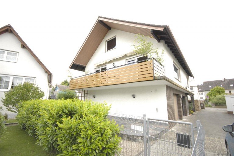Wohnhaus hinten Nieder-Modau Mehrfamilienhaus Zwei Wohnh�user in ruhiger Lage von Modau