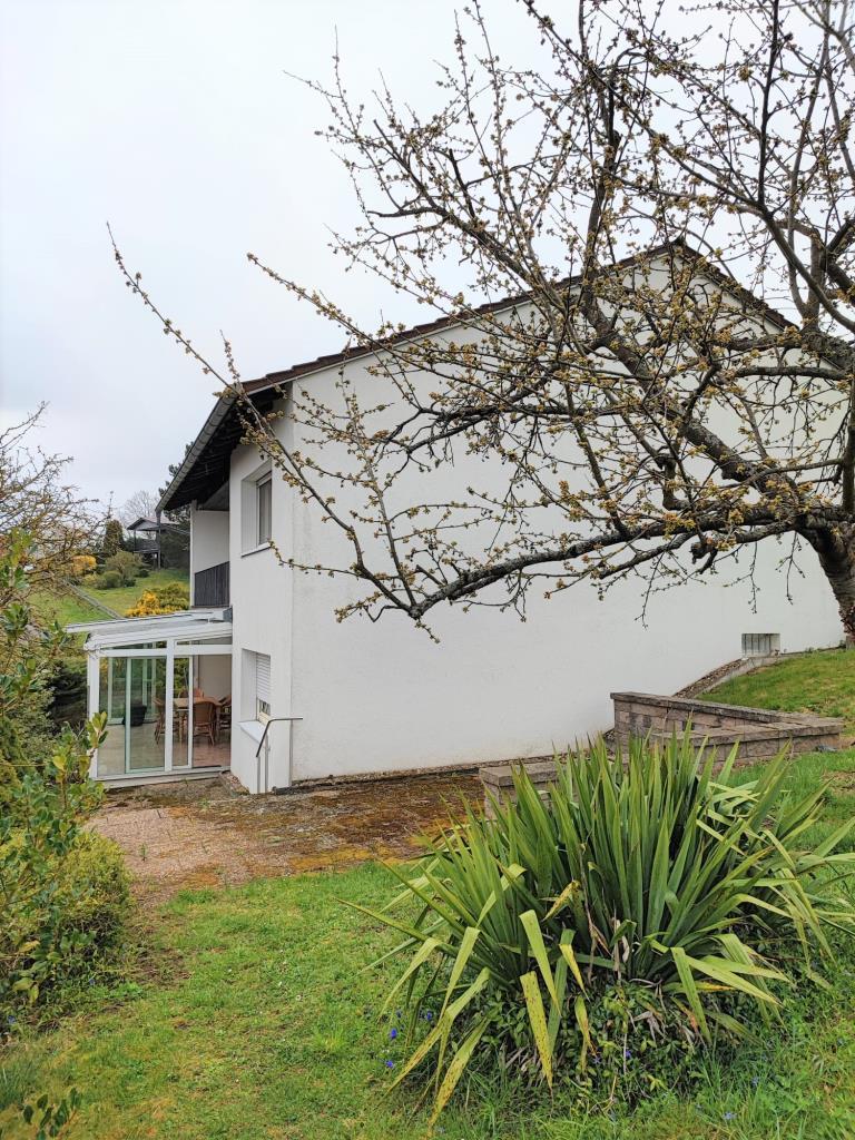 Hausansicht Gartenseite Einfamilienhaus Fr�nkisch-Crumbach