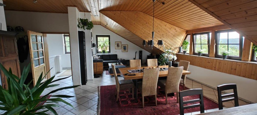 Wohn-/Essbereich DG Einfamilienhaus Otzberg