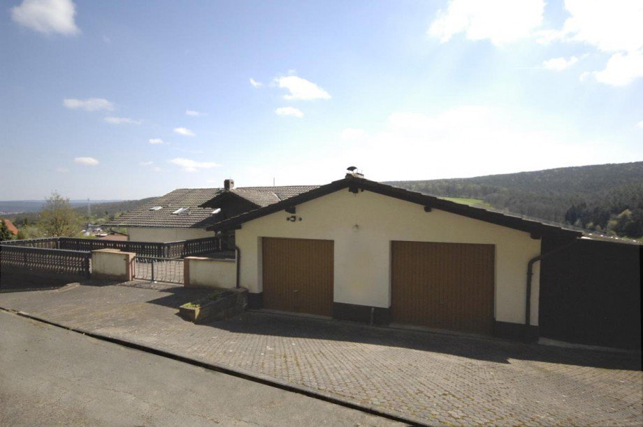 Au�enbereich DG Mehrfamilienhaus L�tzelbach-Seckmauern